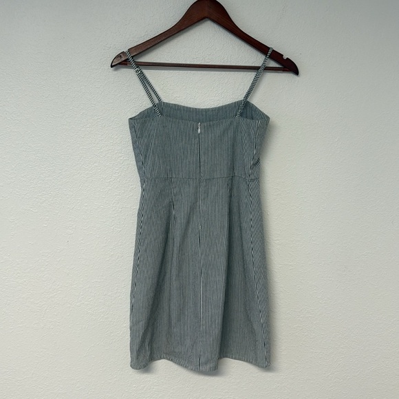 Brandy Melville Seersucker Dress size small - Picture 5 of 10